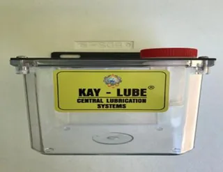 Şeffaf Plastik Yağlama Rezervuarı 1.2 Litre Üst Dolum Kapaklı